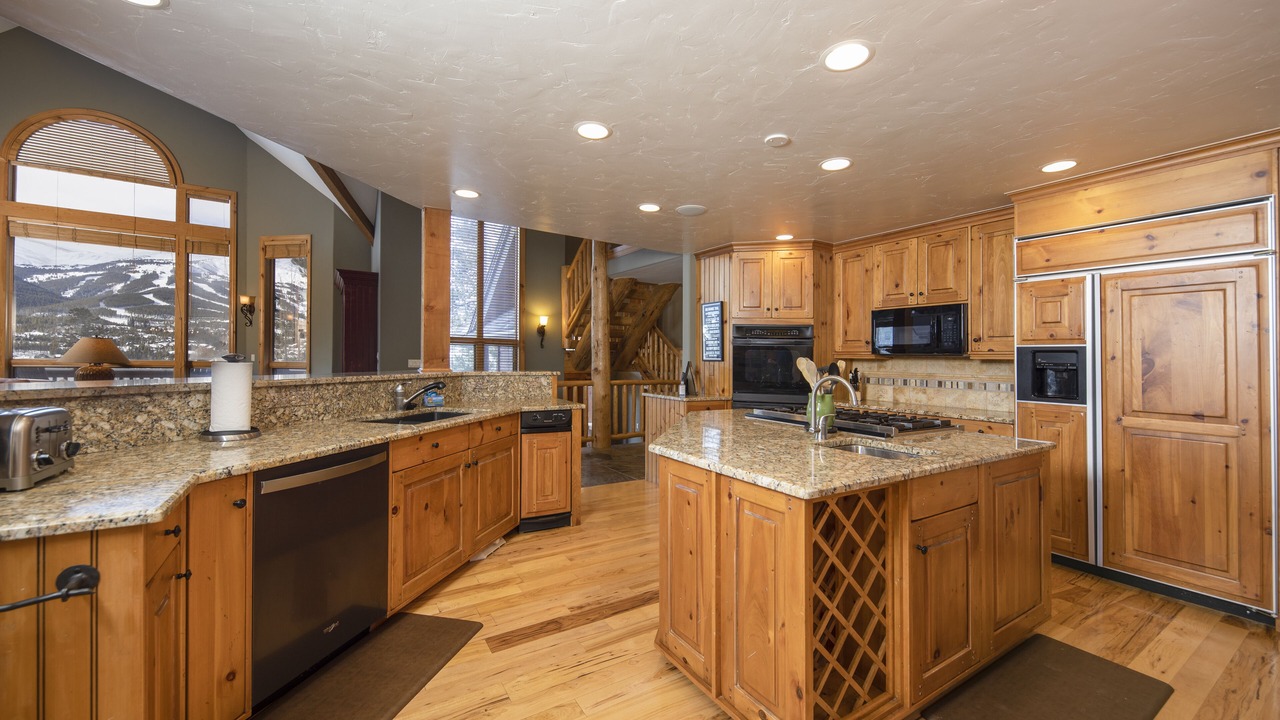 Photo of Kitchen in Historic District