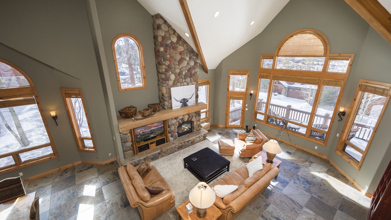 Photo of Livingroom in Historic District