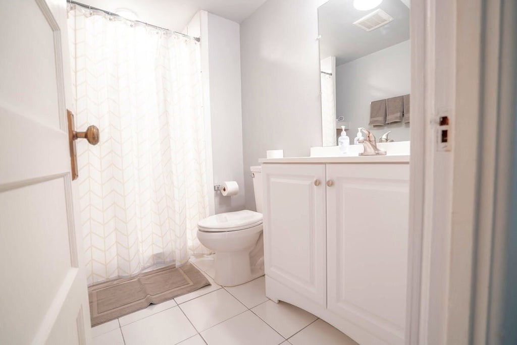 Photo of Bathroom in Congress Park