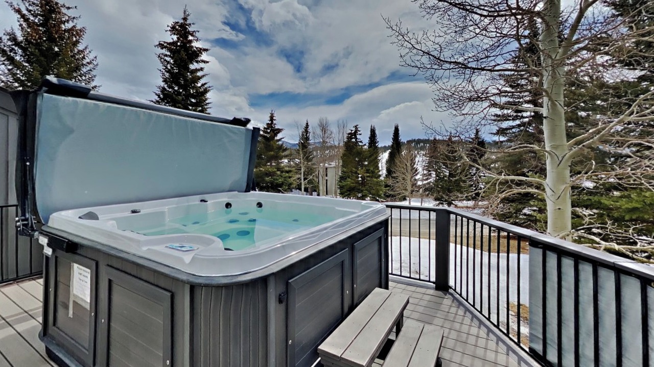 Photo of Outdoor in Corinthian Hills
