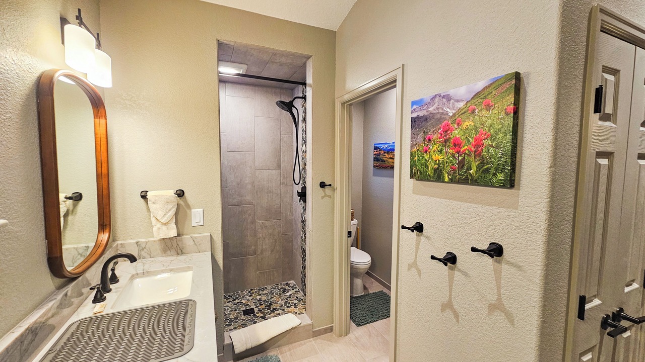 Photo of Bathroom in Corinthian Hills
