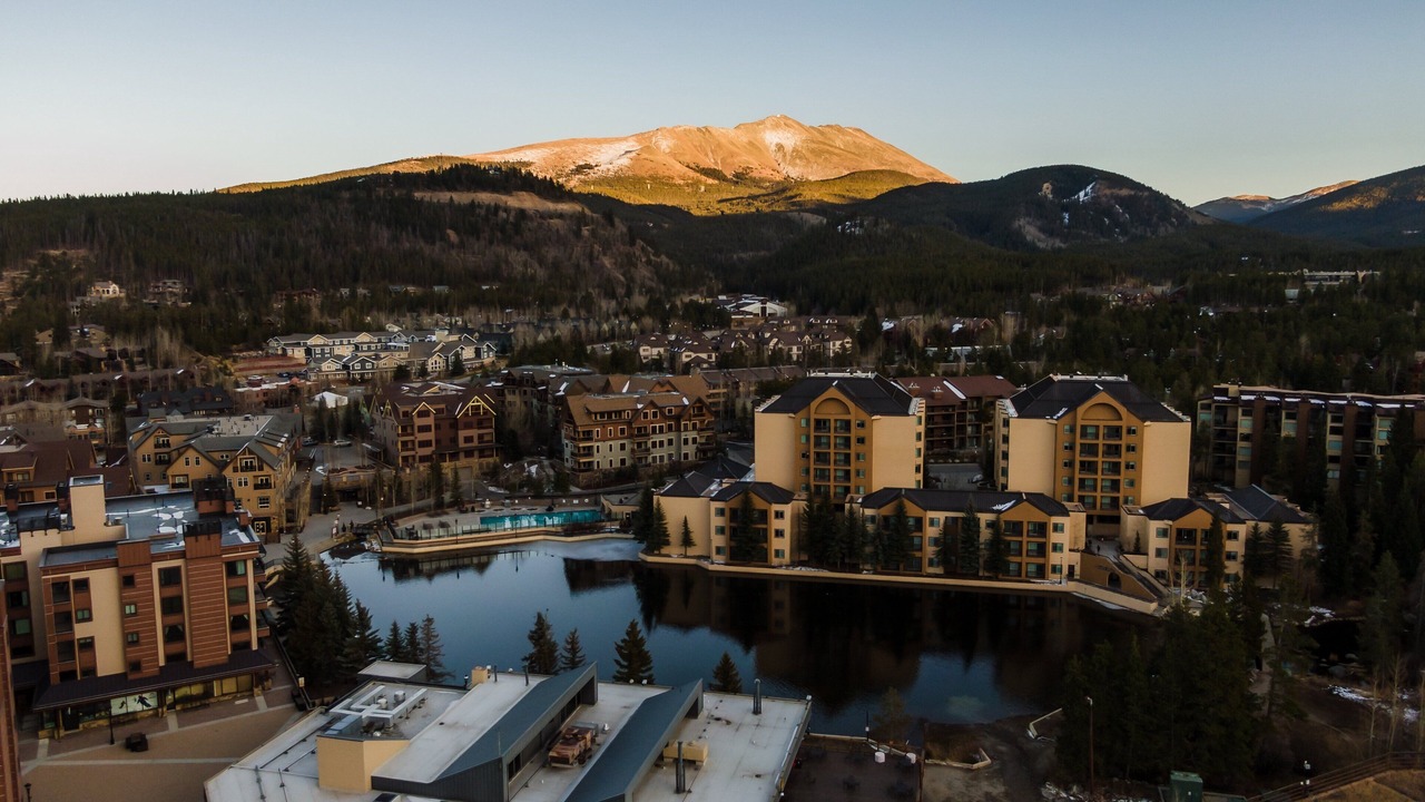 Photo of Outdoor in Peak 9
