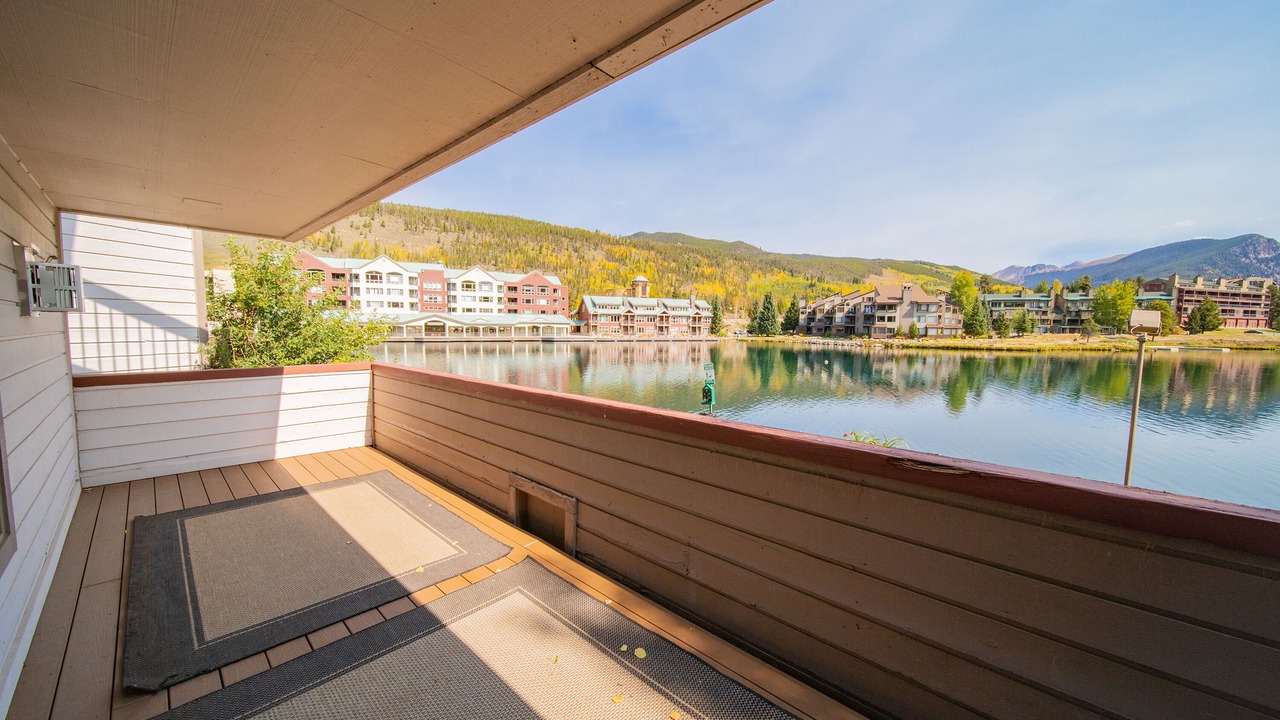Photo of Patio Balcony in Lakeside Village
