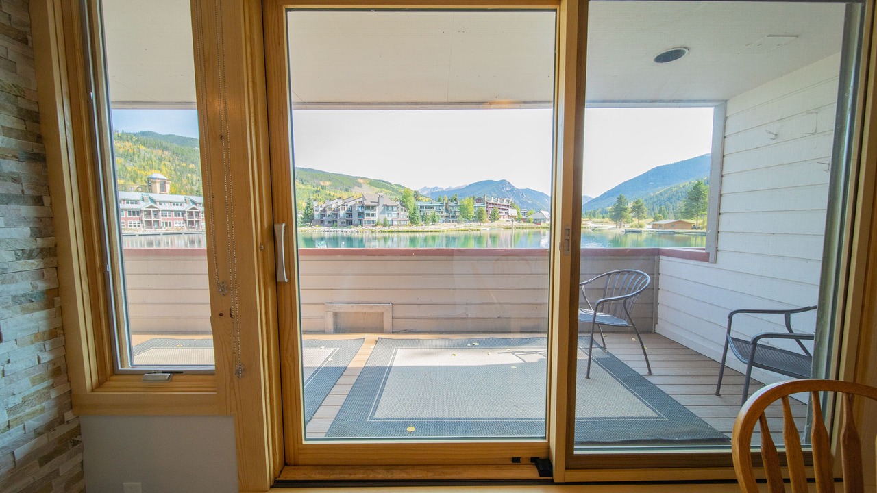 Photo of Patio Balcony in Lakeside Village
