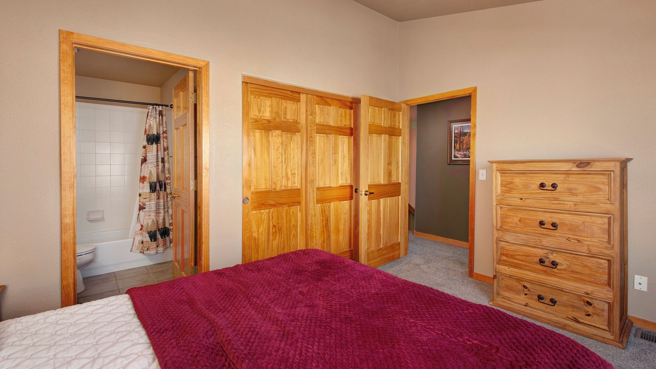 Photo of Bathroom in Three Peaks