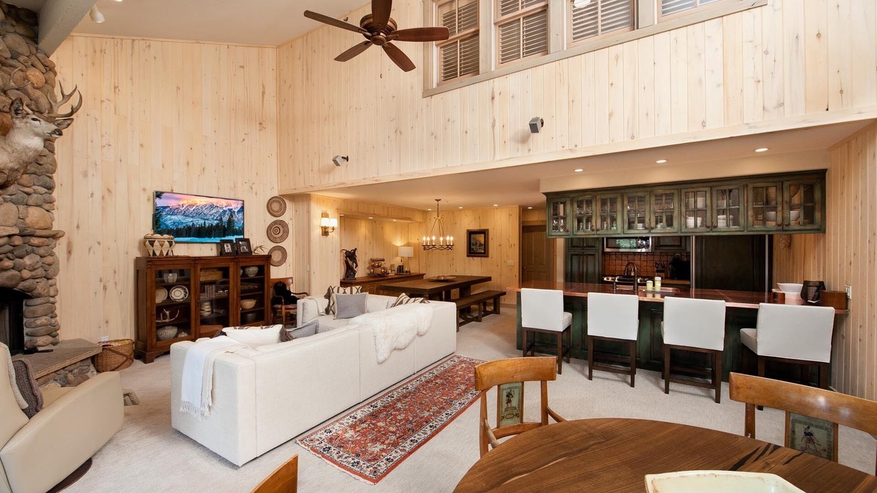 Photo of Livingroom in Purgatory