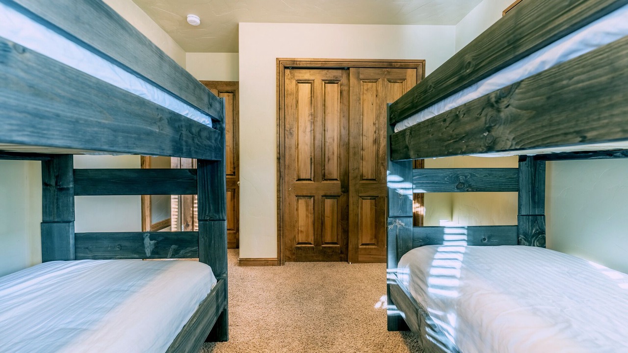Photo of Bedroom in Mountain House