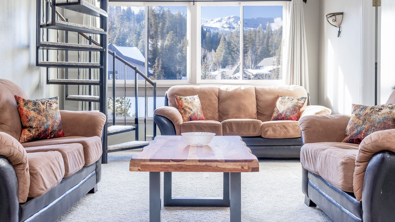 Photo of Livingroom in Breckenridge