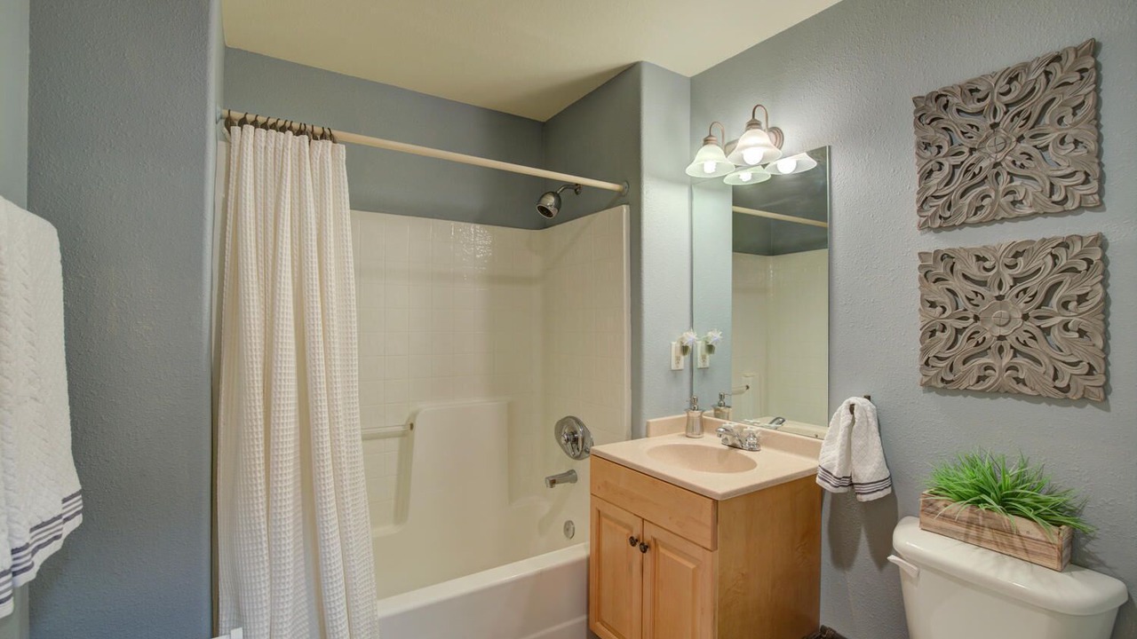 Photo of Bathroom in Mountain House