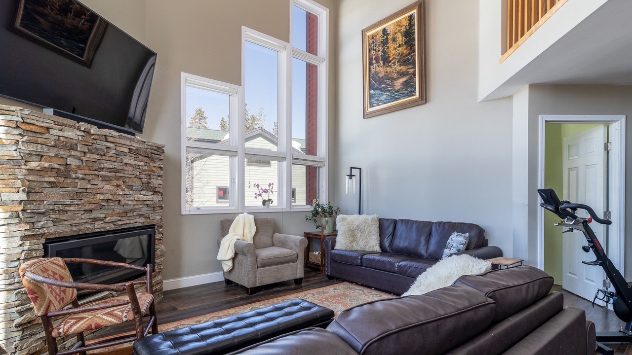 Photo of Livingroom in Baldy Mountain