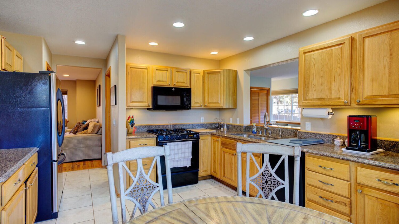 Photo of Kitchen in Twin Creek Village