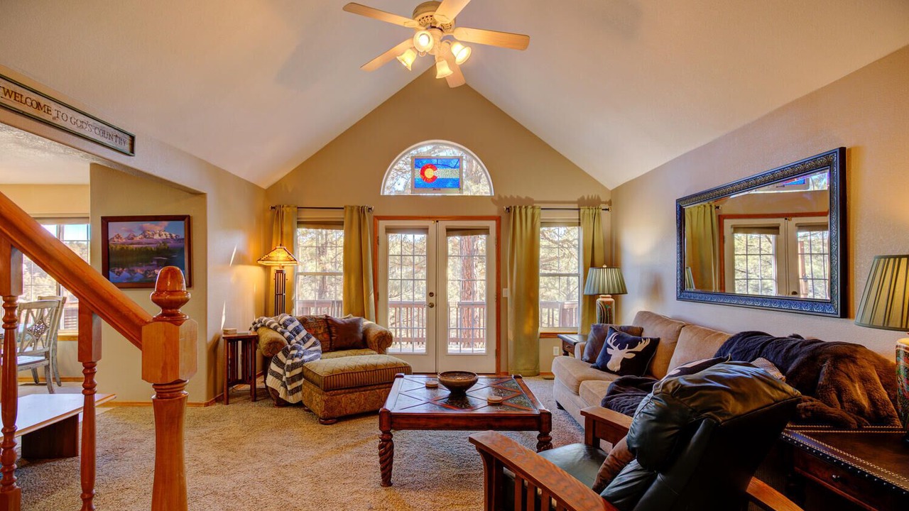 Photo of Livingroom in Twin Creek Village