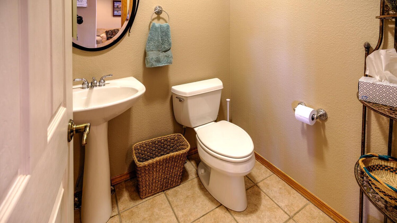 Photo of Bathroom in Twin Creek Village