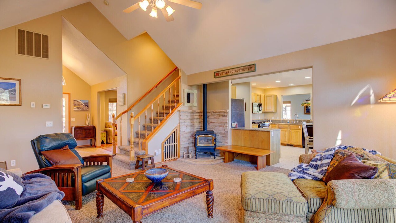 Photo of Livingroom in Twin Creek Village