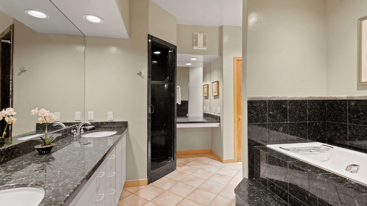 Photo of Bathroom in Woody Creek