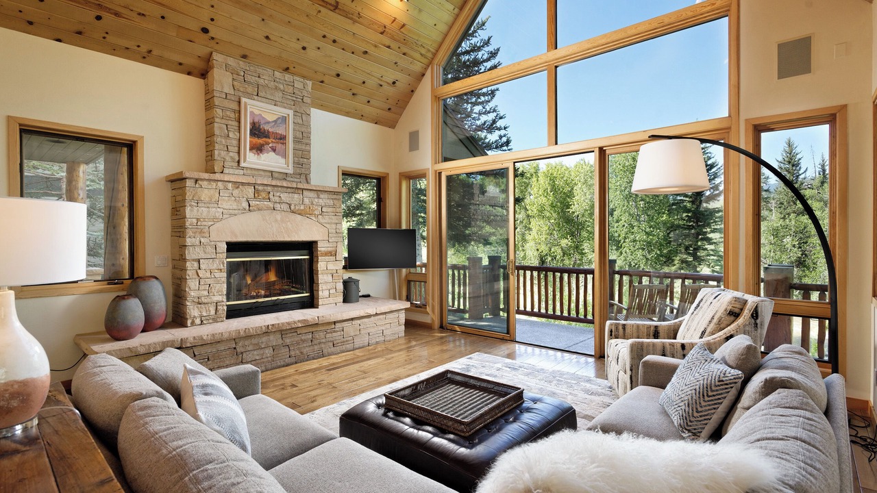 Photo of Livingroom in Woody Creek
