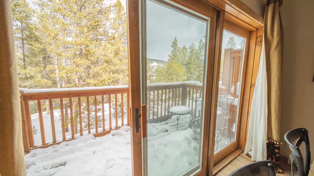 Photo of Patio Balcony in Lakeside Village