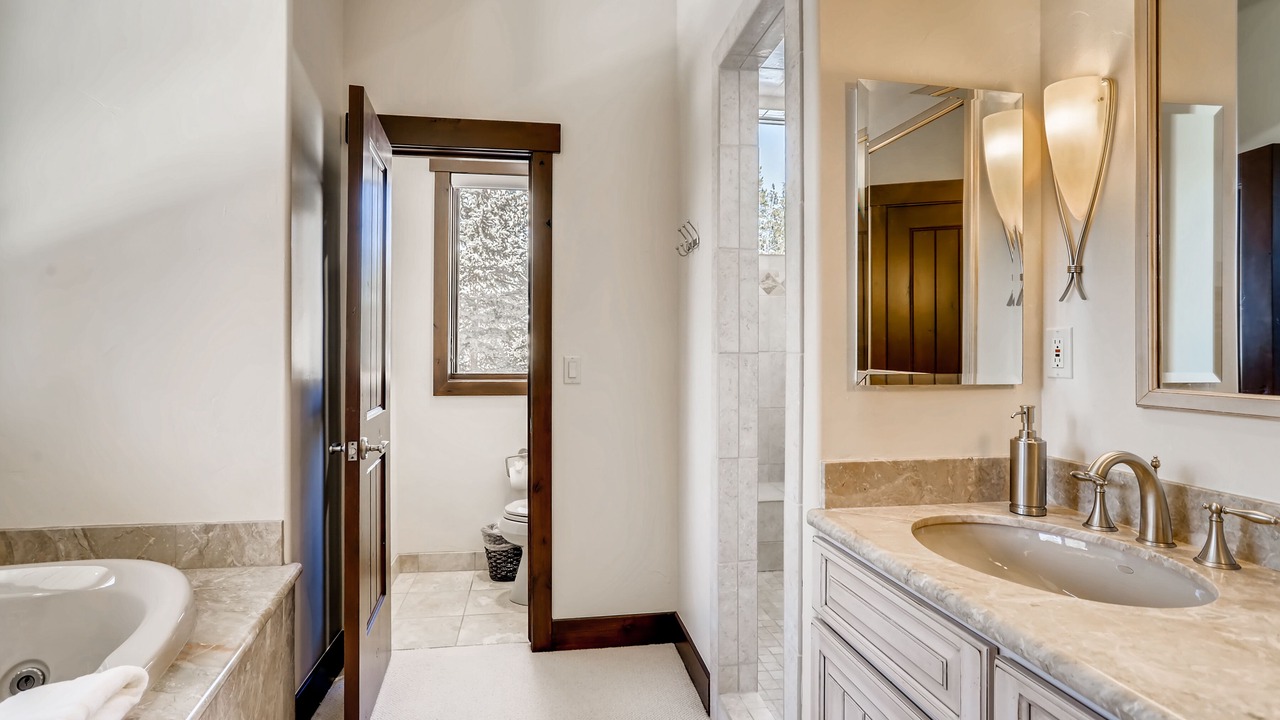 Photo of Bathroom in Forest Hills
