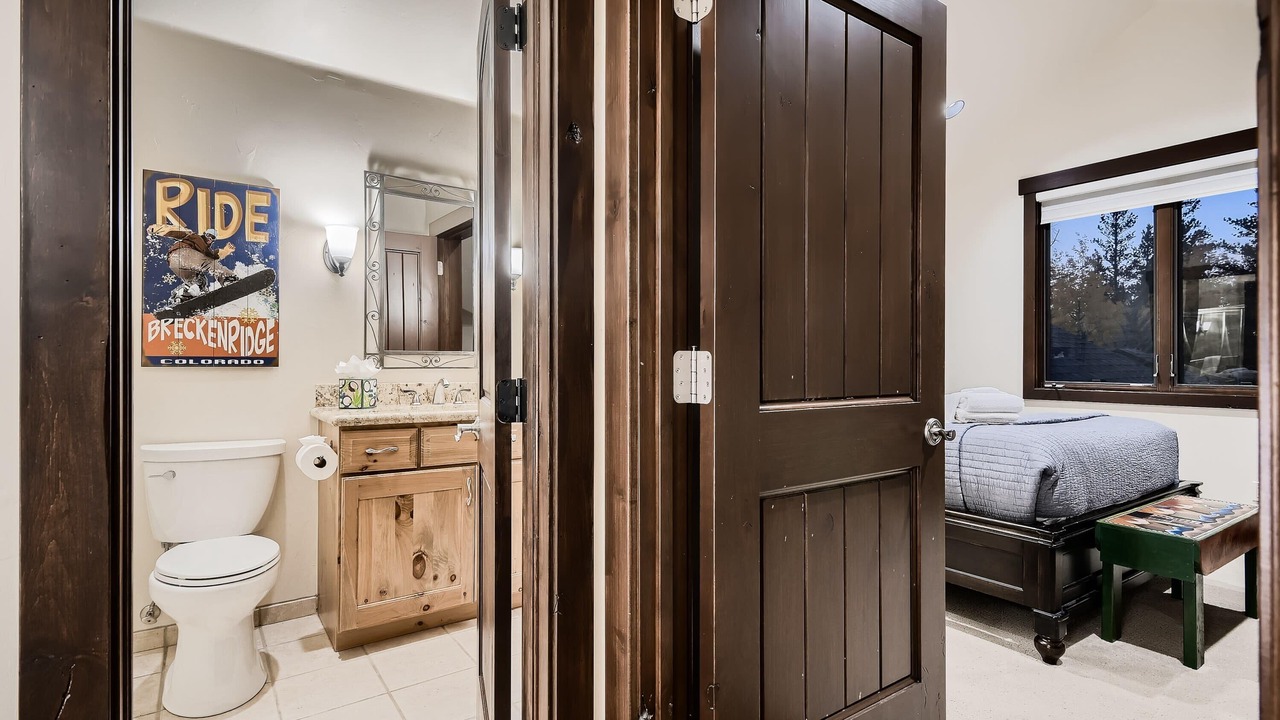 Photo of Bathroom in Forest Hills
