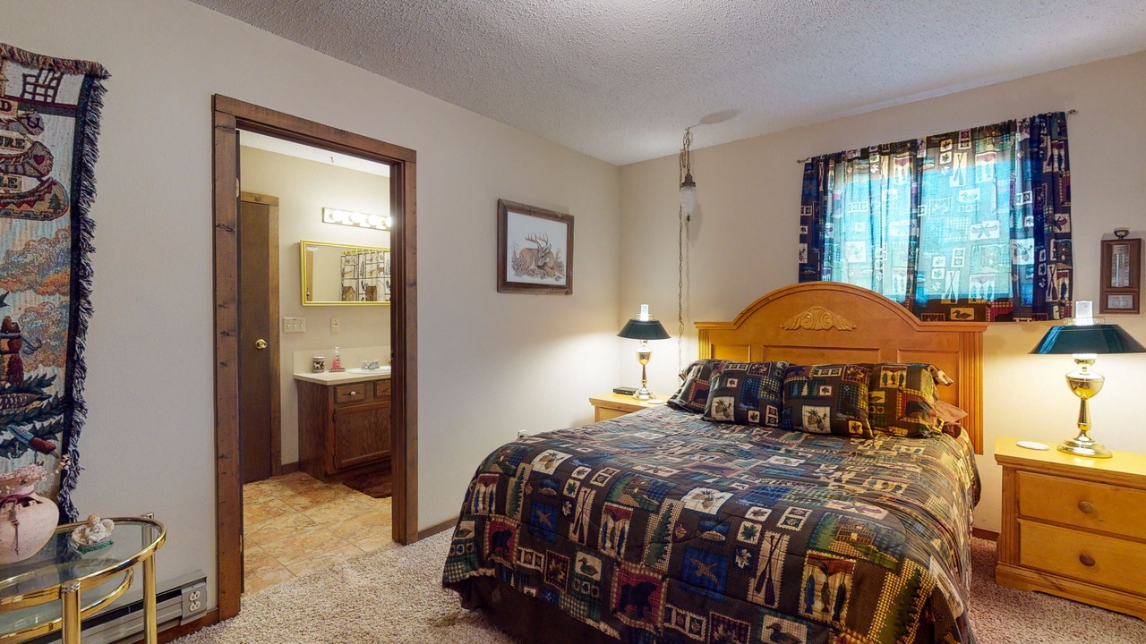Photo of Bedroom in Ponderosa Pines