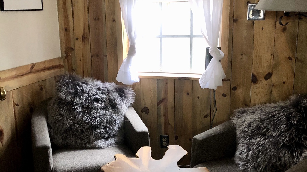 Photo of Livingroom in Evergreen
