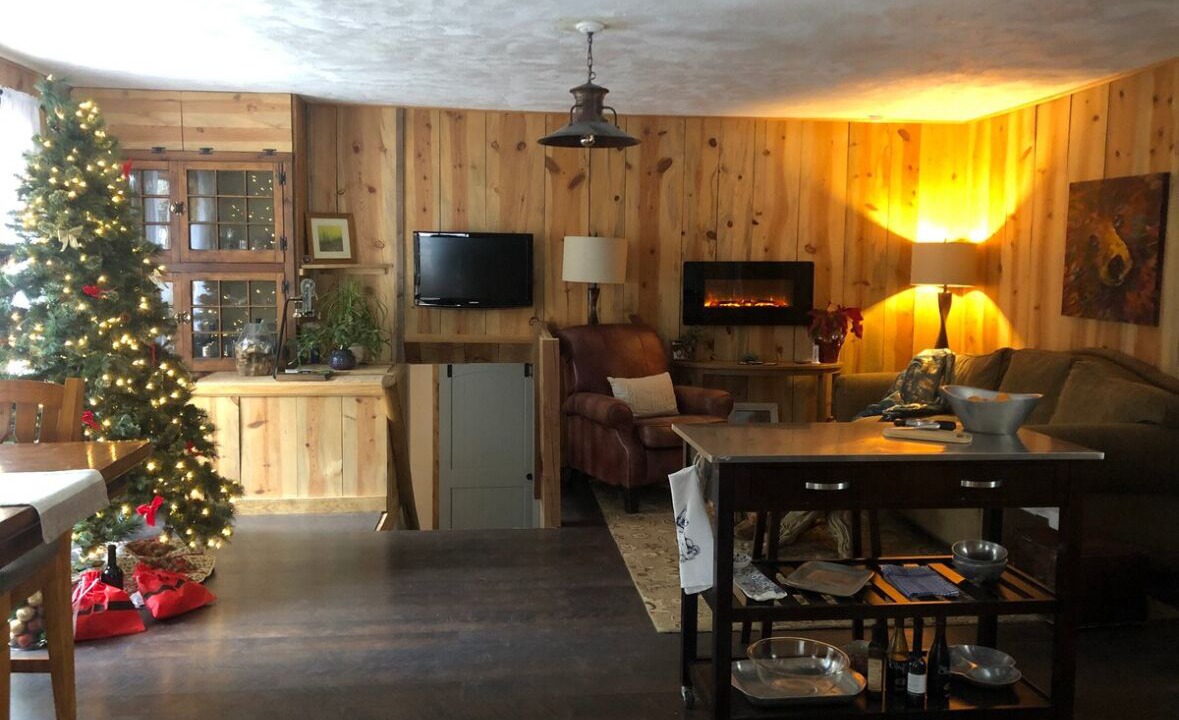 Photo of Livingroom in Evergreen