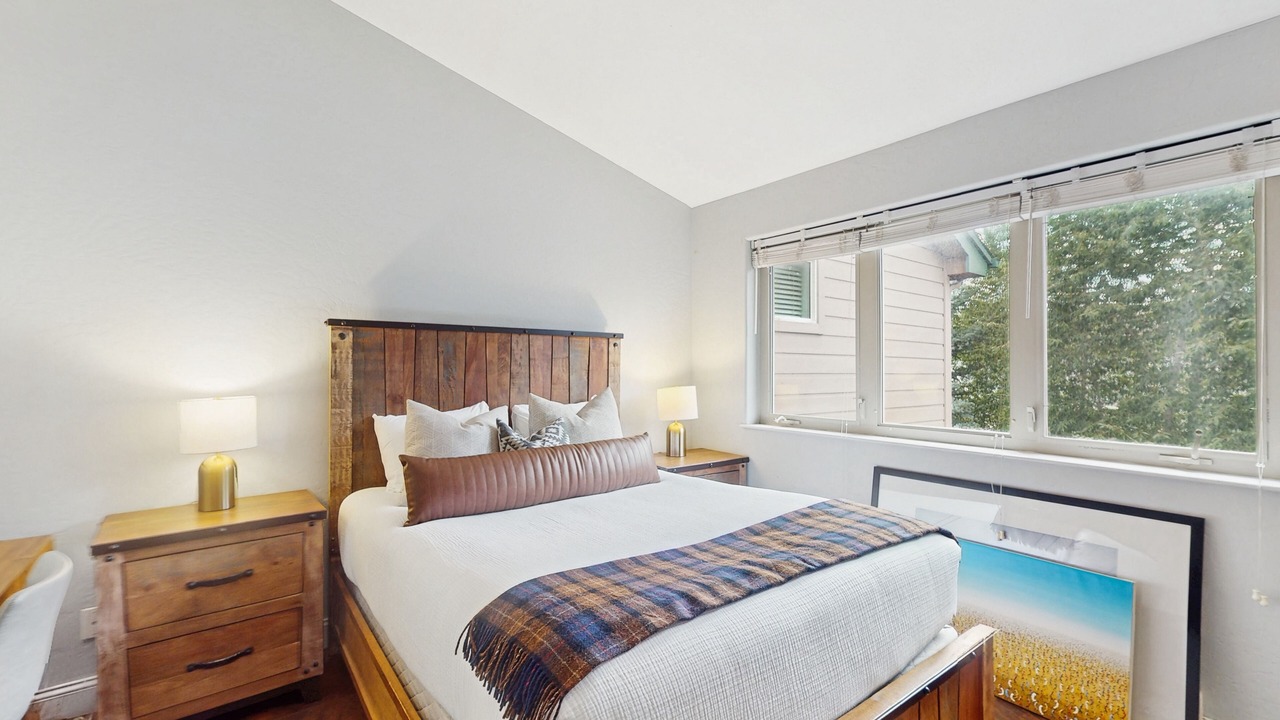 Photo of Bedroom in Edwards