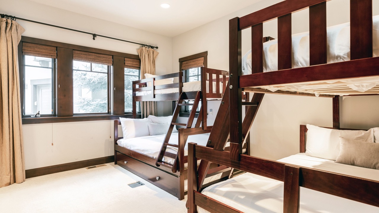 Photo of Bedroom in Edwards