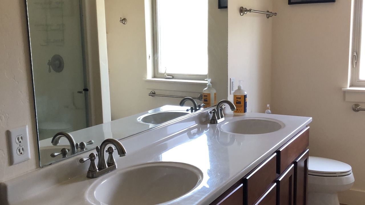 Photo of Bathroom in Loghill Village