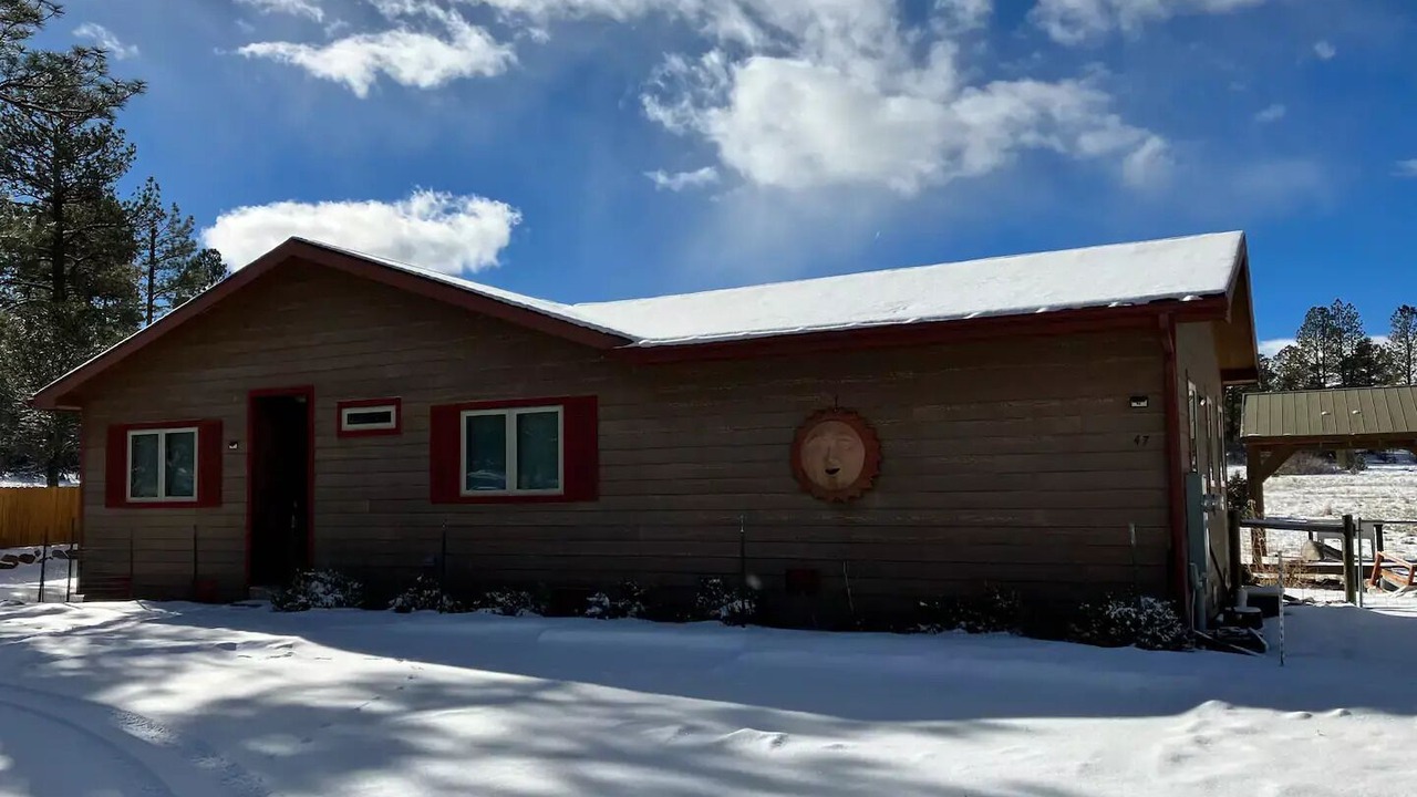 Photo of Outdoor in Loghill Village