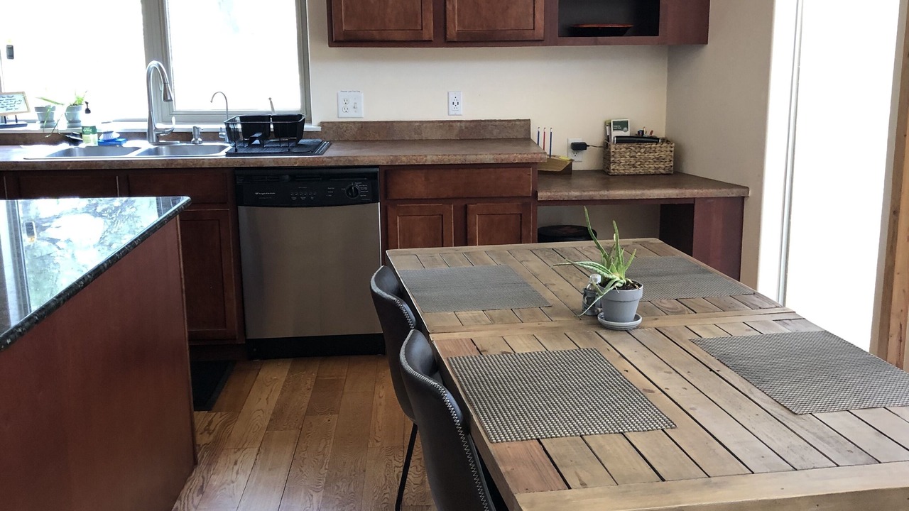 Photo of Kitchen in Loghill Village
