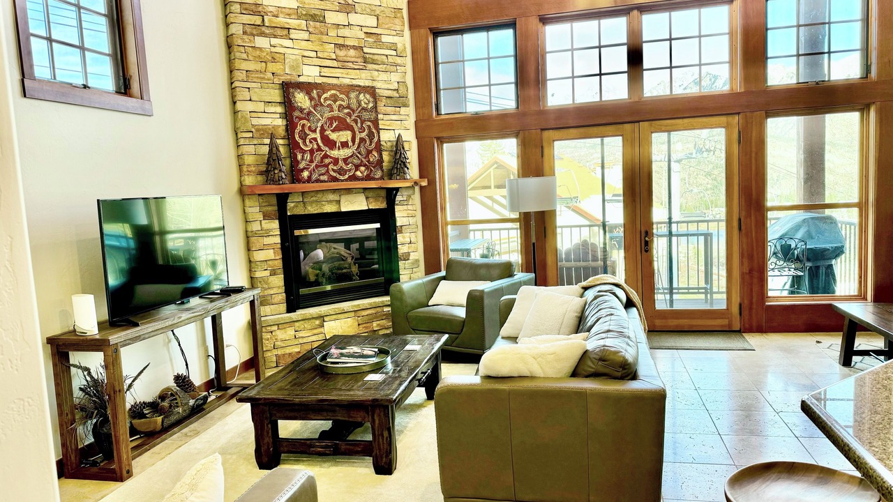 Photo of Livingroom in Purgatory