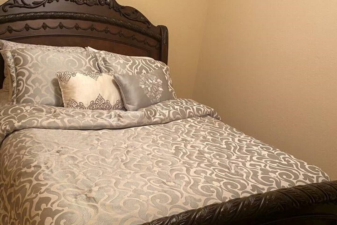 Photo of Bedroom in Rainbow Valley