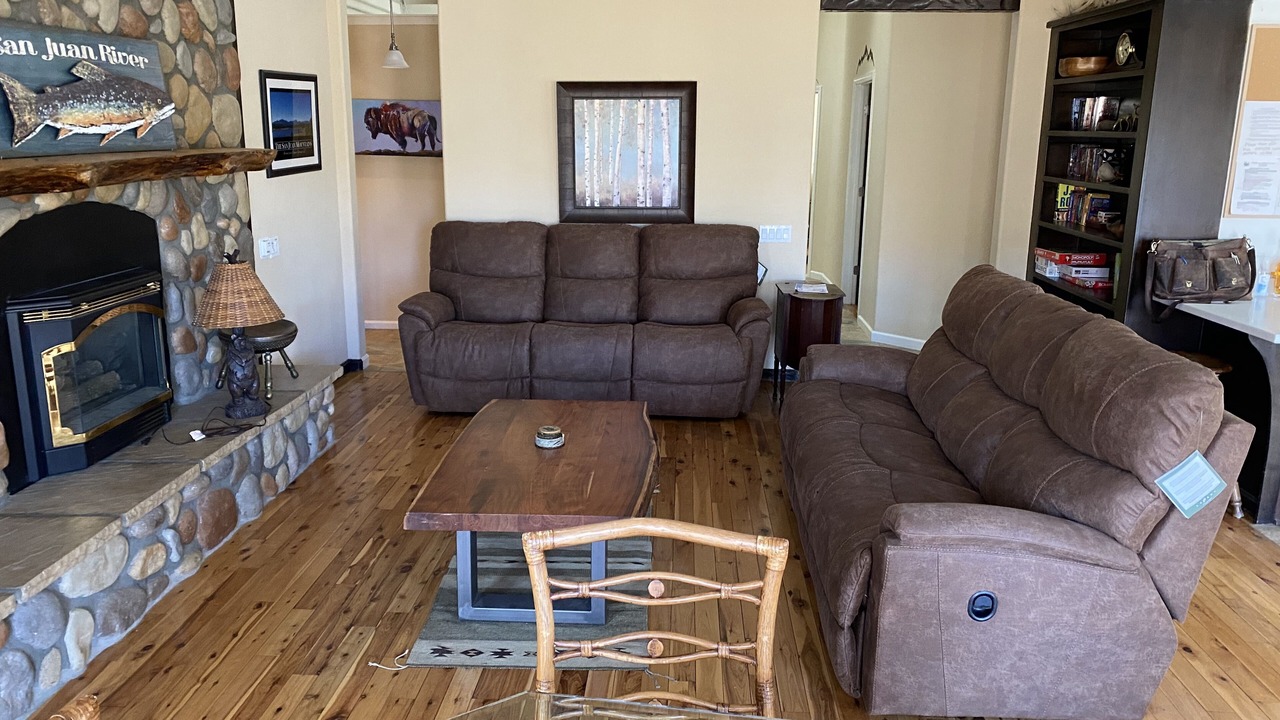 Photo of Livingroom in San Juan River Village