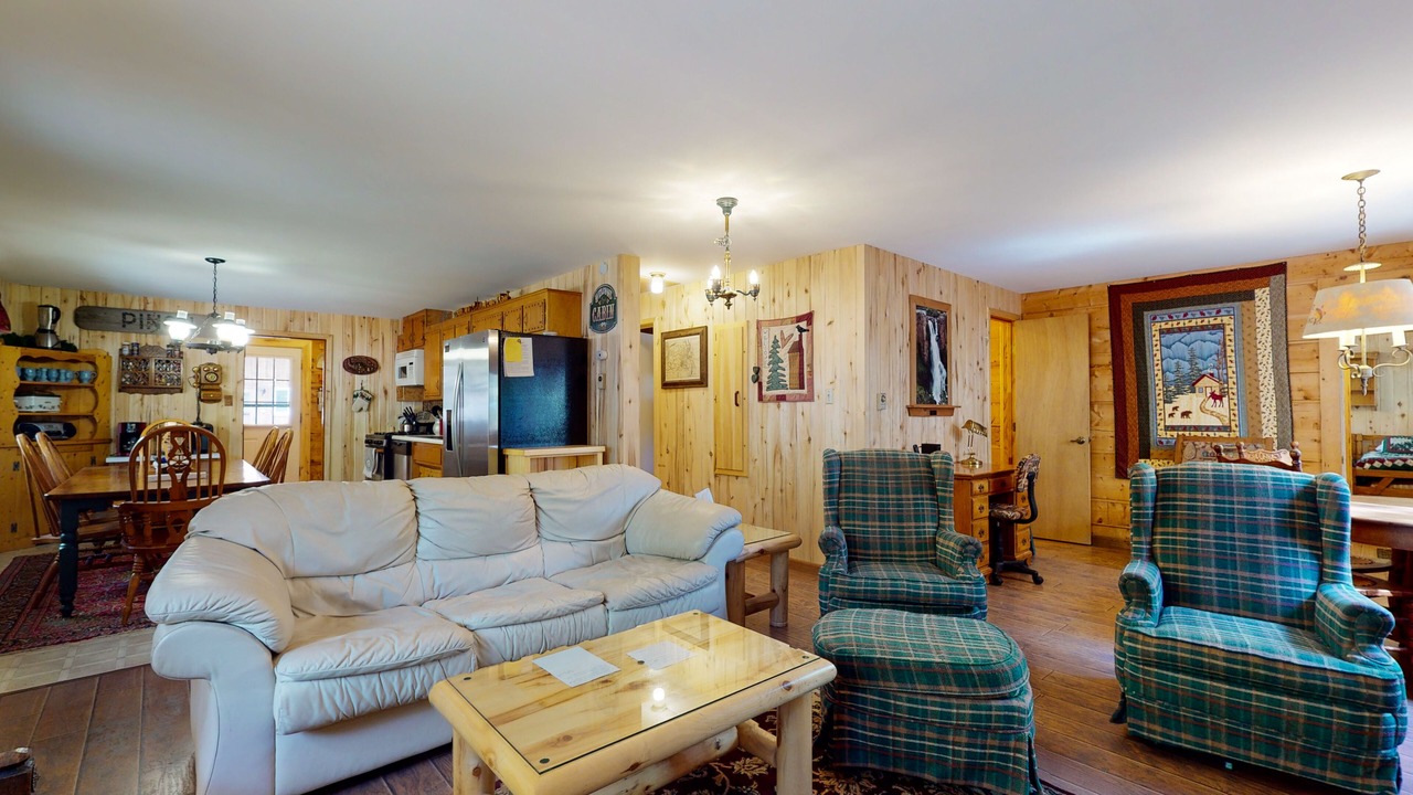 Photo of Livingroom in Ponderosa Pines