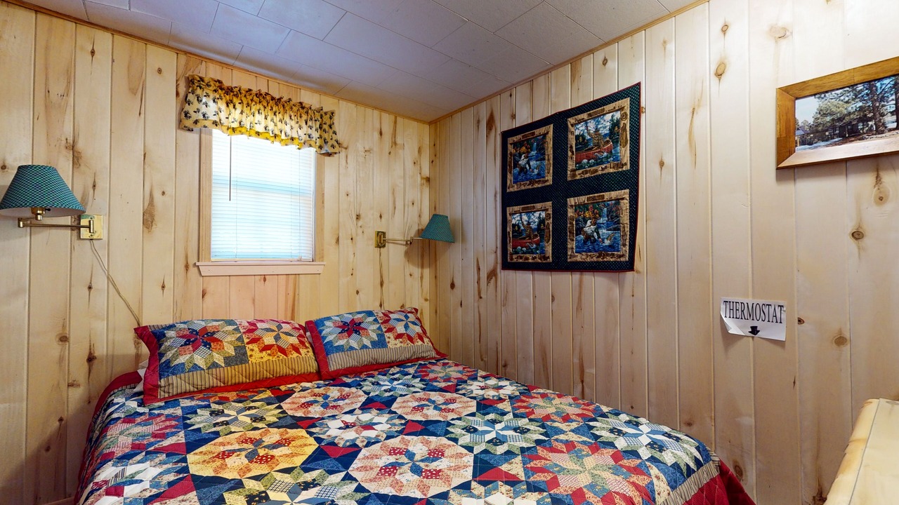 Photo of Bedroom in Ponderosa Pines