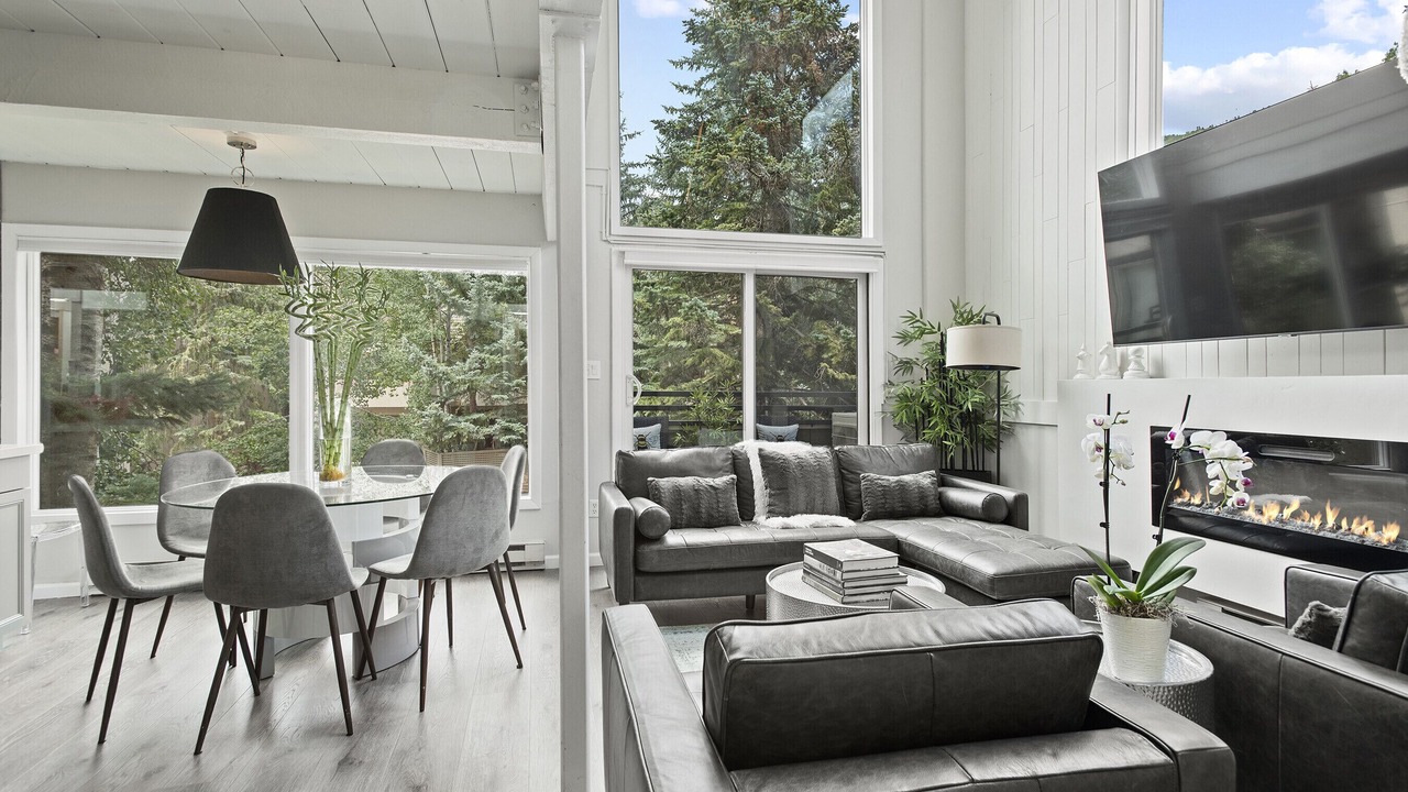 Photo of Livingroom in Aspen