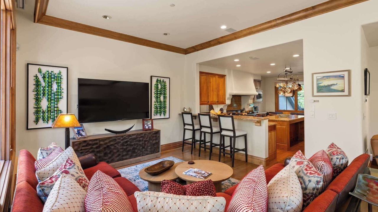 Photo of Livingroom in Snowmass Village