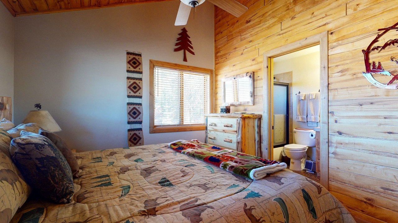 Photo of Bedroom in South Fork