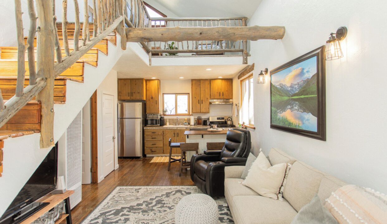 Photo of Livingroom in Larkspur