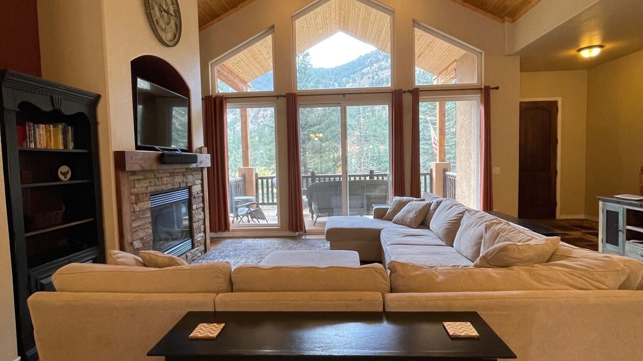 Photo of Livingroom in Cascade