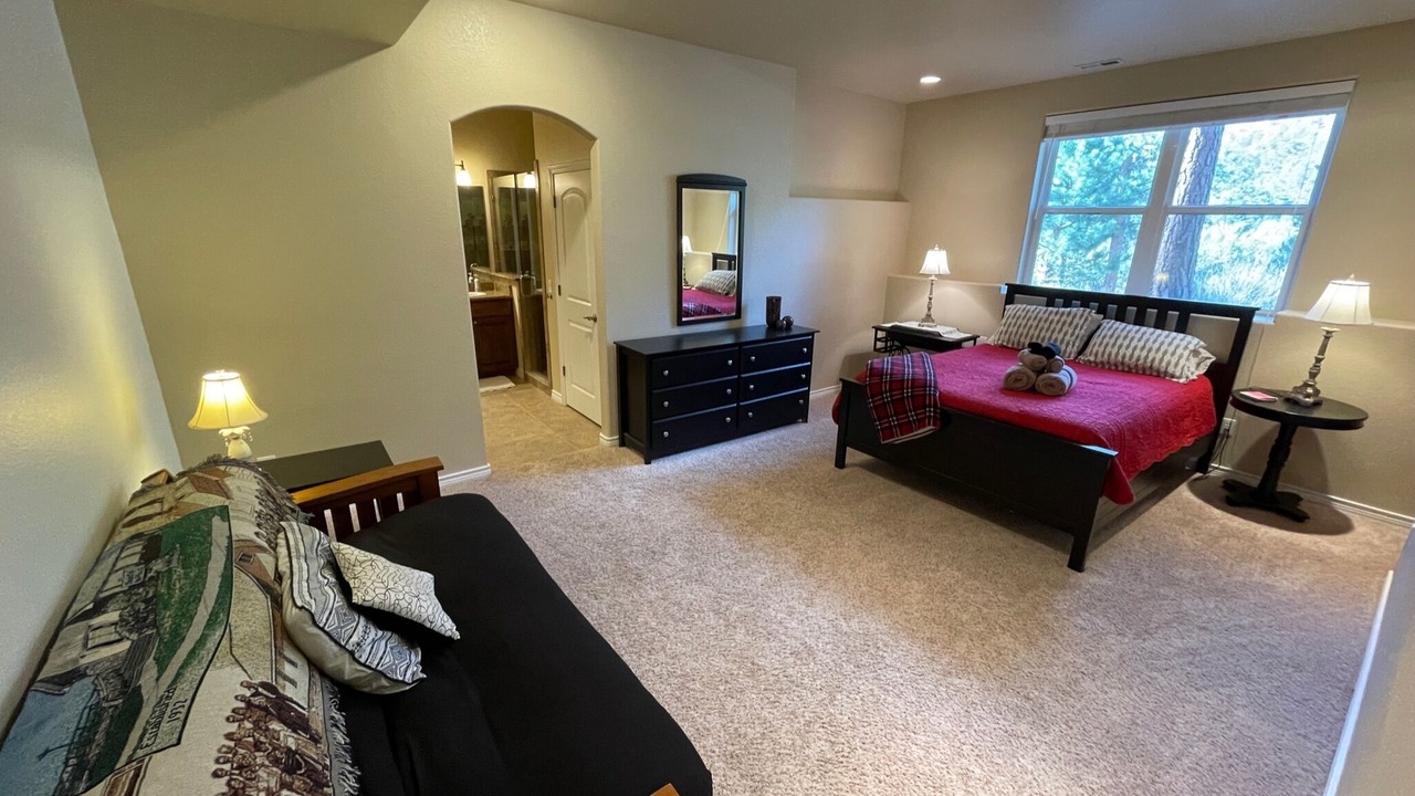 Photo of Bedroom in Cascade