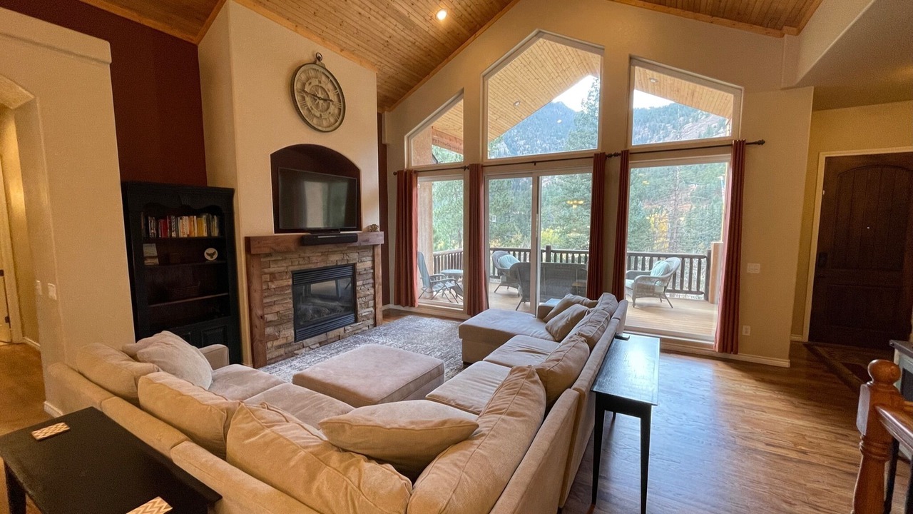 Photo of Livingroom in Cascade