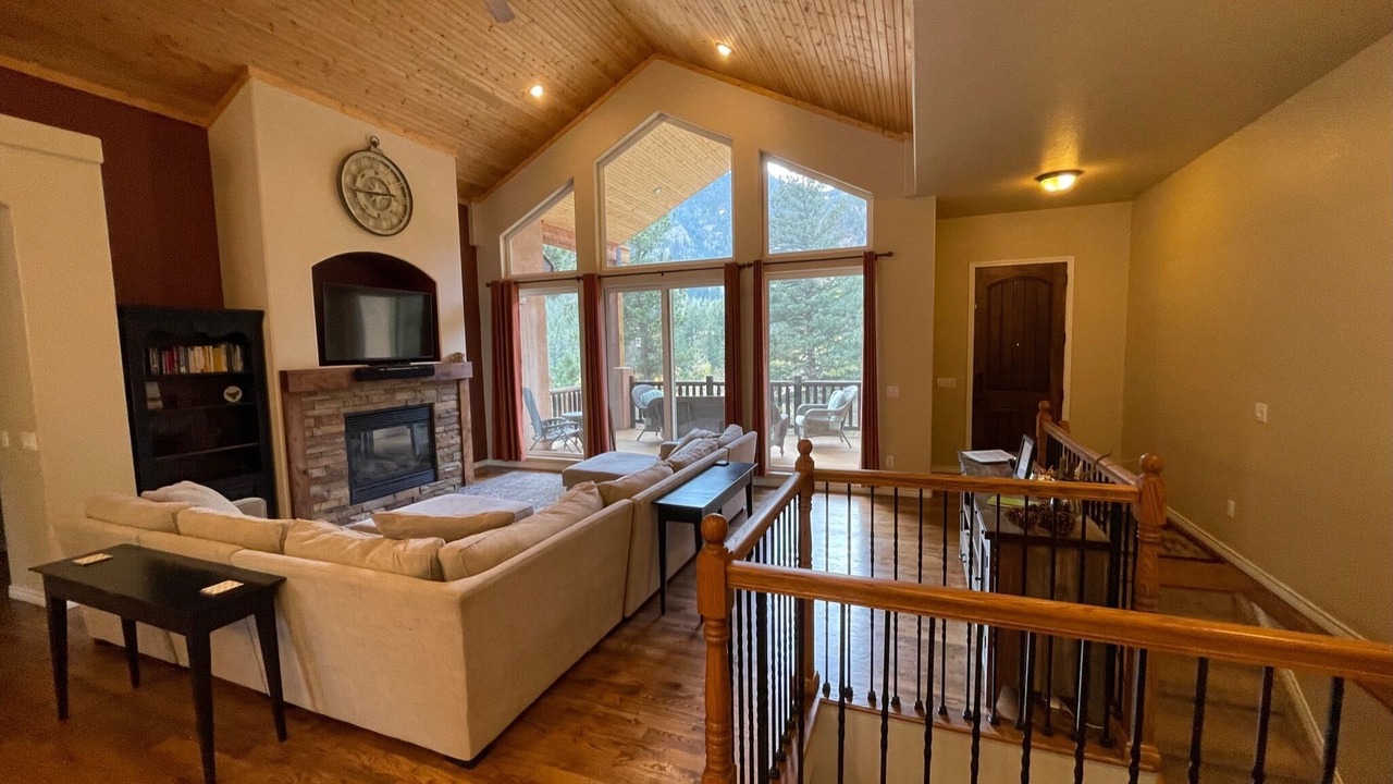 Photo of Livingroom in Cascade