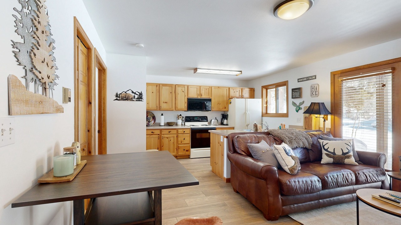 Photo of Livingroom in Grand Lake