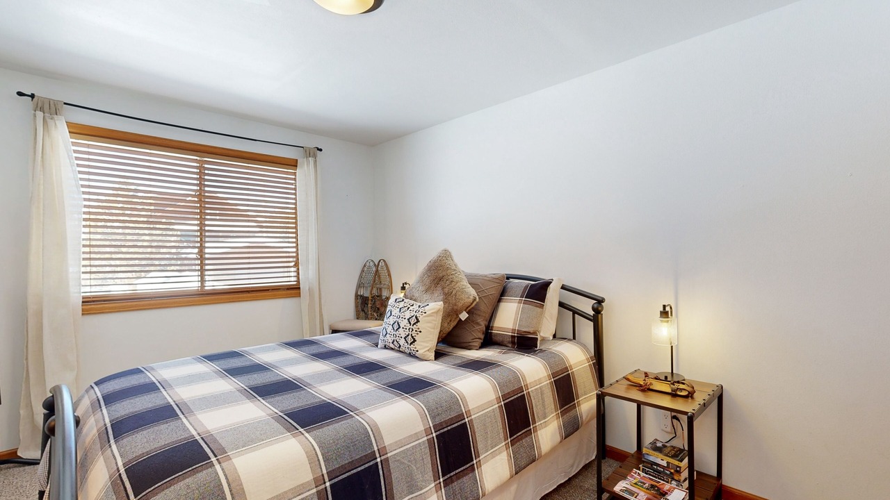 Photo of Bedroom in Grand Lake