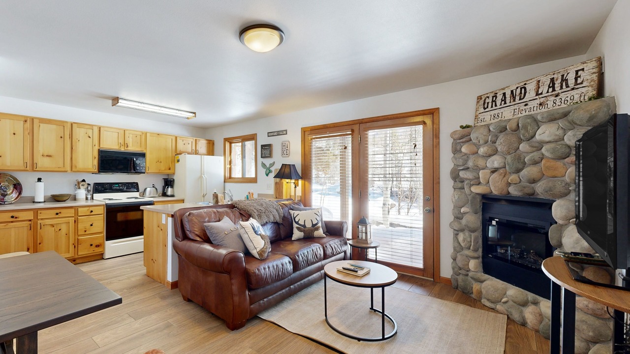 Photo of Livingroom in Grand Lake