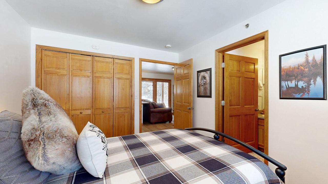 Photo of Bedroom in Grand Lake