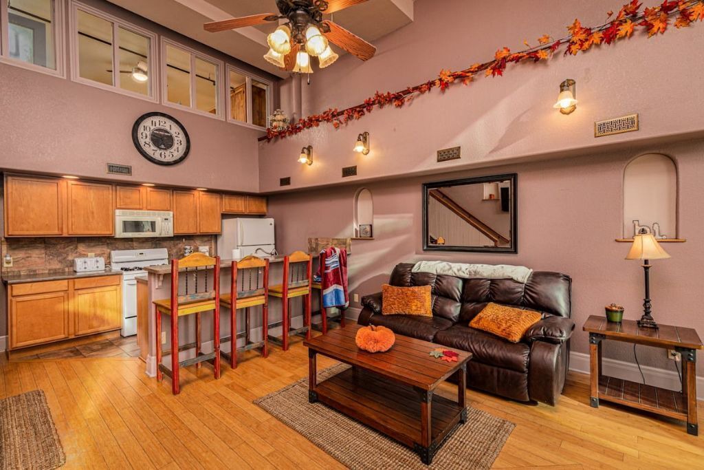 Photo of Livingroom in Pueblo
