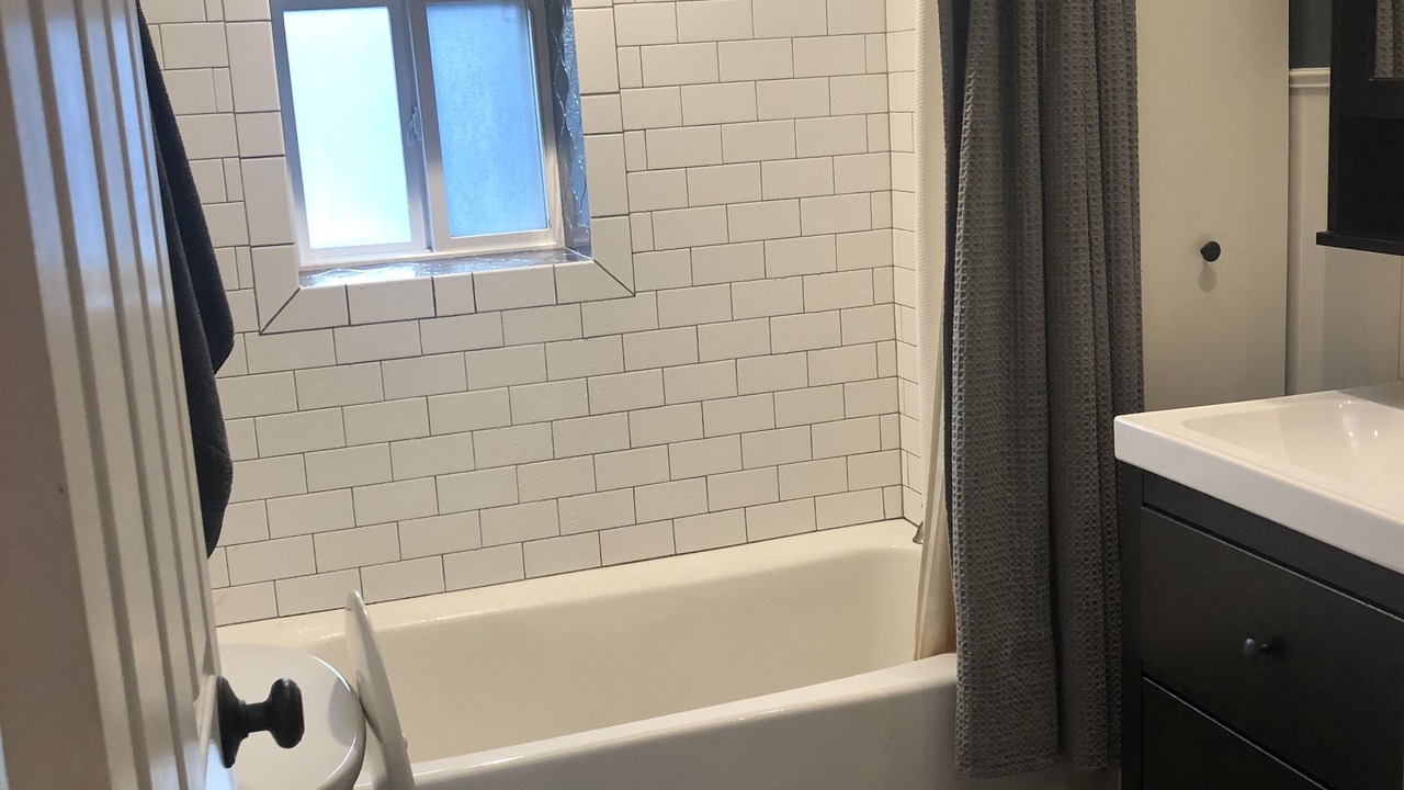 Photo of Bathroom in East Gate